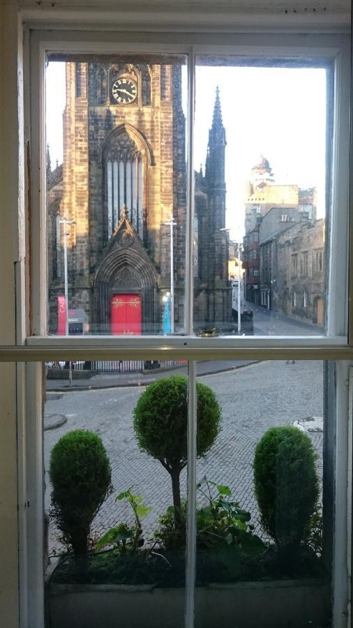 Royal Mile Apartment, 1 Minute From The Castle. Edinburg Exteriör bild
