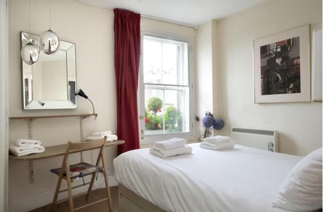 Royal Mile Apartment, 1 Minute From The Castle. Edinburg Exteriör bild